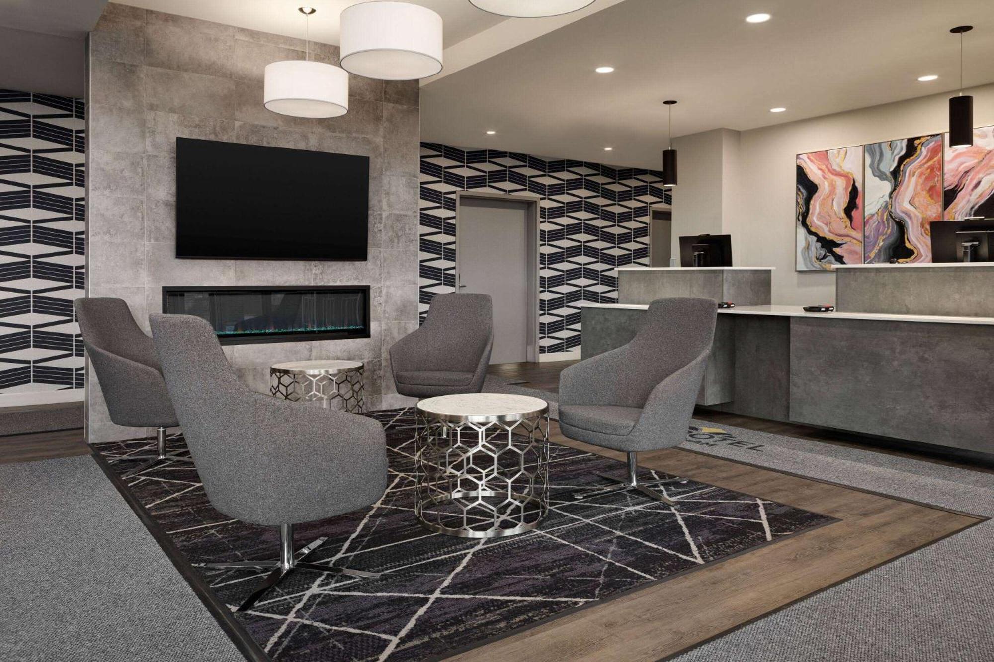 Microtel Inn & Suites By Wyndham Boisbriand Sainte-Thérèse-de-Blainville Eksteriør billede