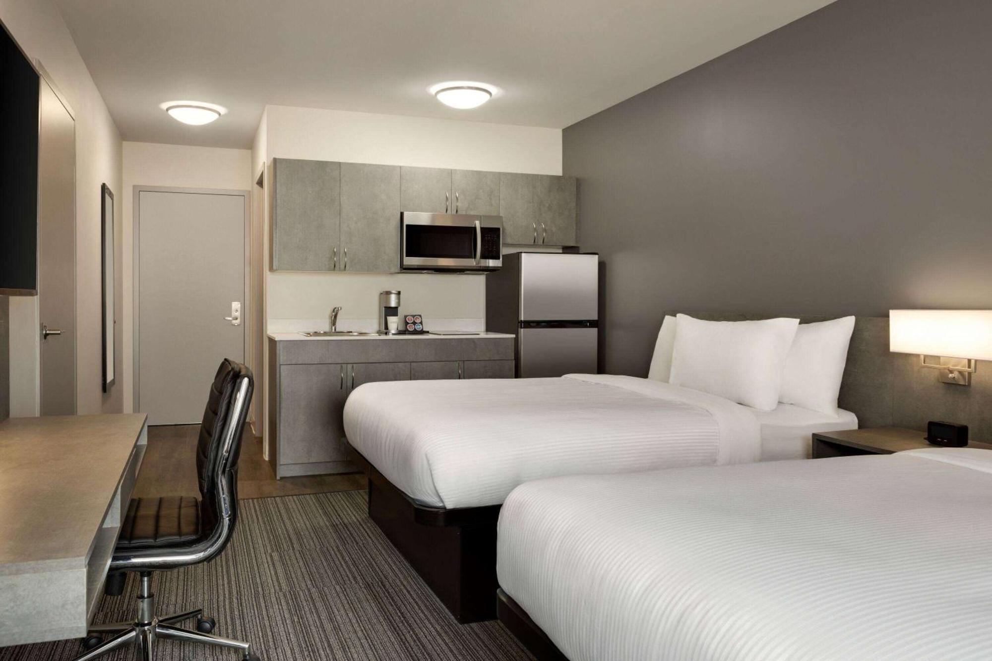 Microtel Inn & Suites By Wyndham Boisbriand Sainte-Thérèse-de-Blainville Eksteriør billede
