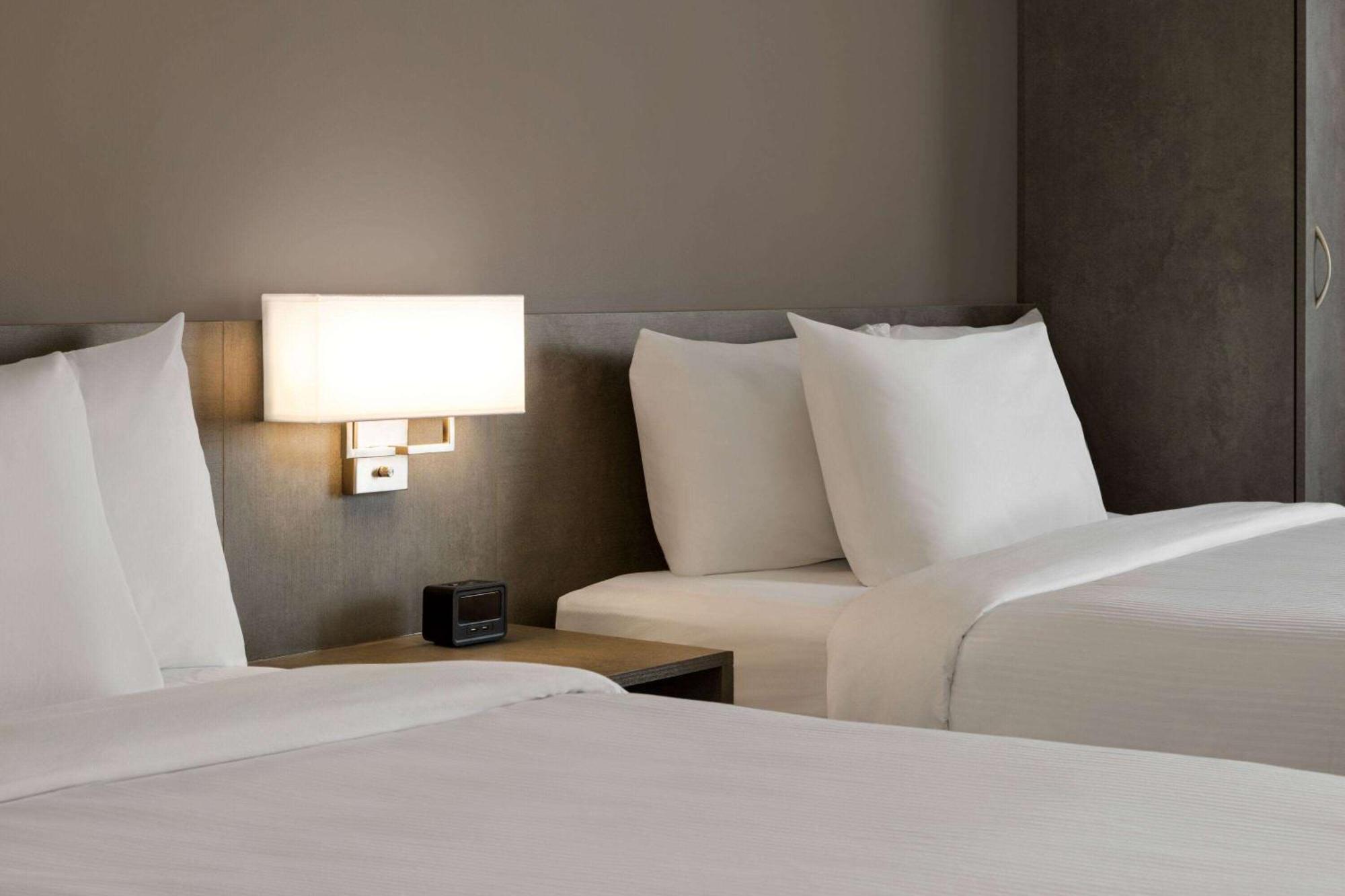 Microtel Inn & Suites By Wyndham Boisbriand Sainte-Thérèse-de-Blainville Eksteriør billede